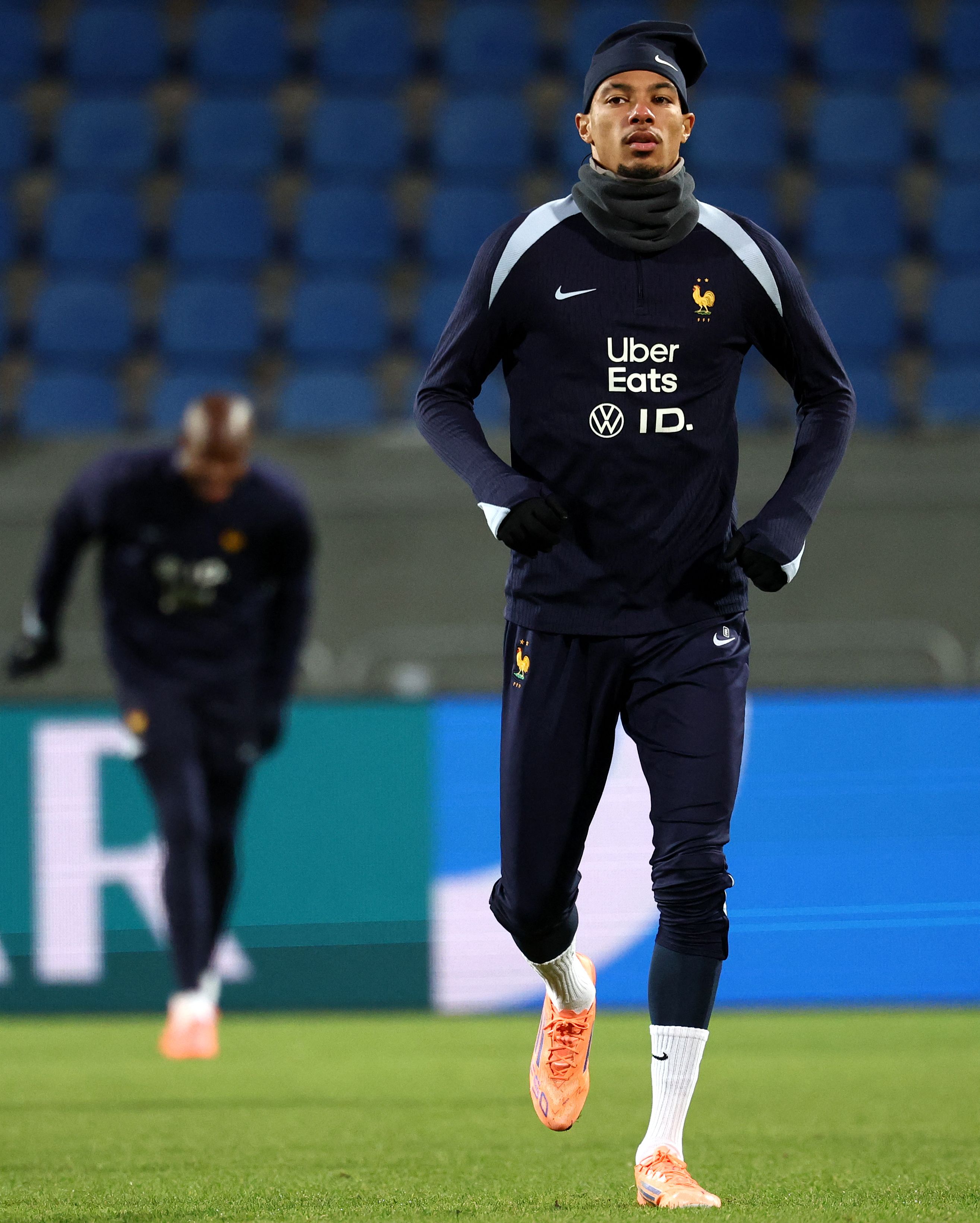 广州队围绕法国杯临场应变马赛止住颓势备战CBA季后赛，巴特勒在日本队比赛中挺进下一轮直接炸裂